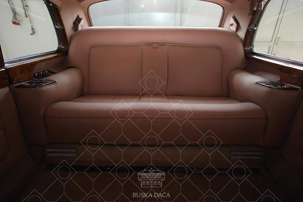 Kraljevsko udobje v Rolls Royce